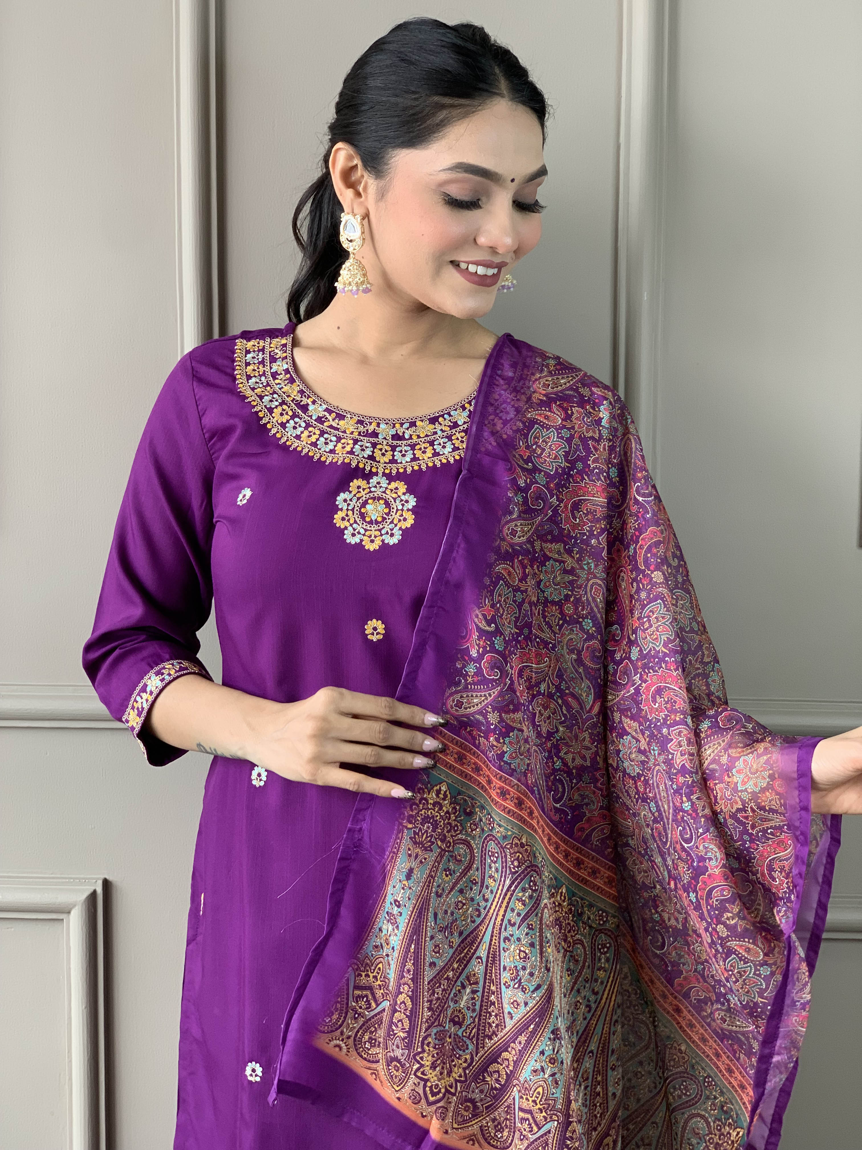 PURPLE COLOURED  WOMEN'S  RAYON SLUB EMBROIDERED STRAIGHT KURTA WITH PANT DUPATTA SET