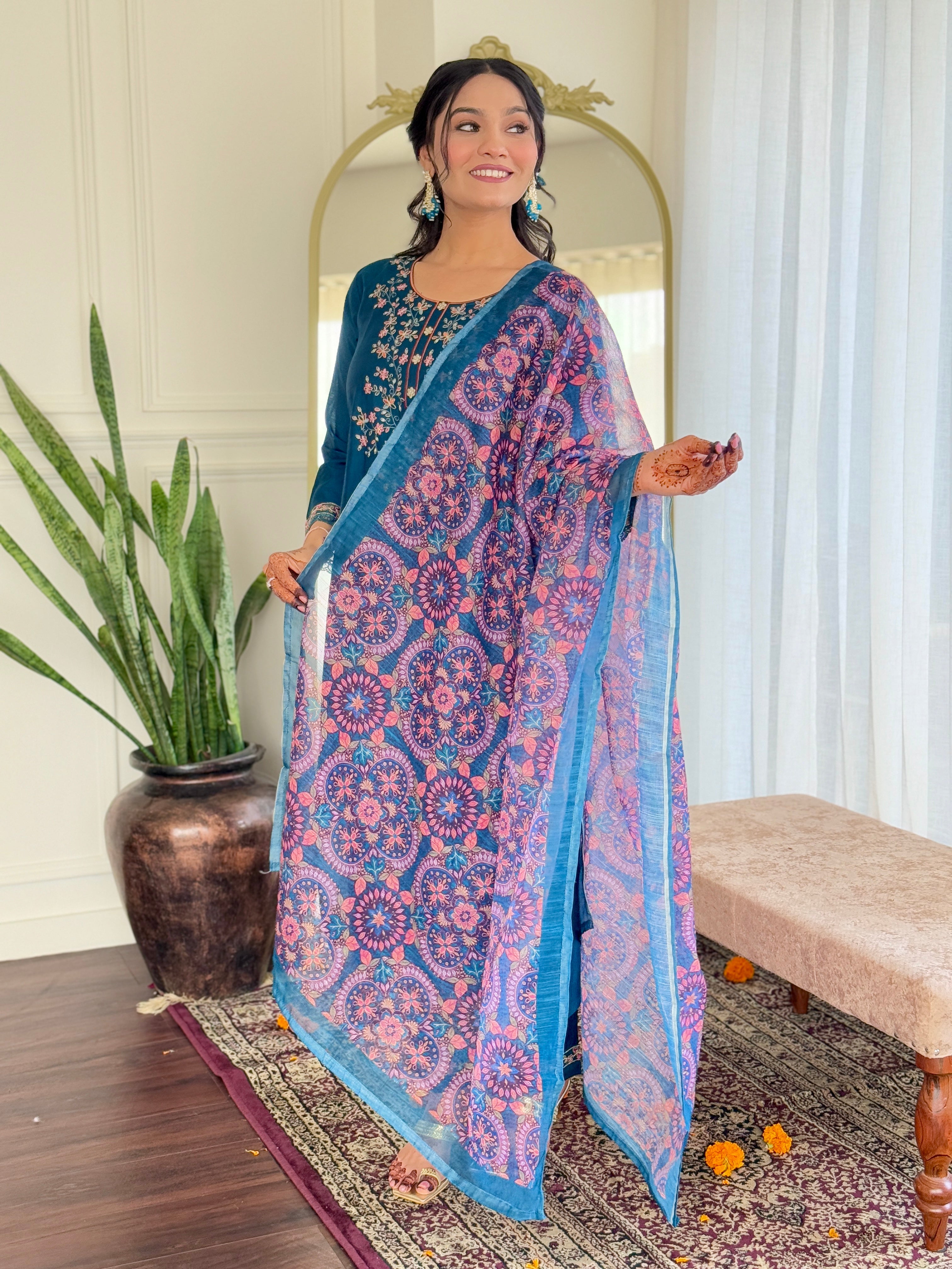 TEAL  COLOURED  WOMEN'S CHANDERI SILK   EMBROIDERED   KURTA  WITH PANT DUPATTA  SET