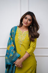 ALICE YELLOW  COLOURED  WOMEN'S VISCOSE CHANDERI KURTA WITH PANT DUPATTA  SET