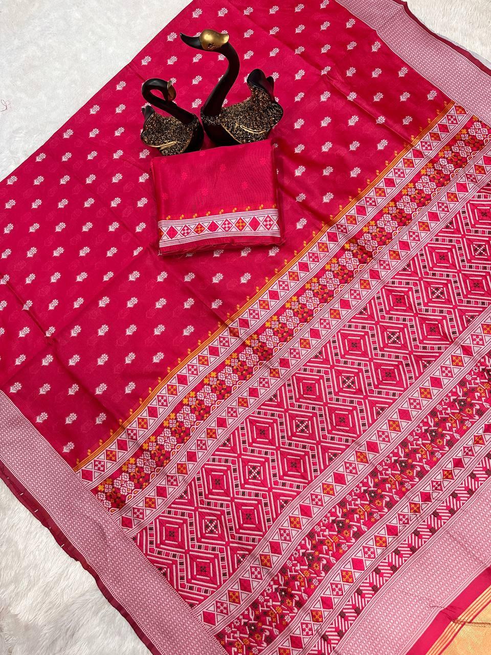 Latest 4 color soft silk woven jacquard saree
