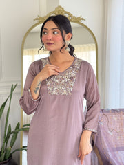 RADHA GREY COLOURED  WOMEN'S VISCOSE CHINNON  KURTA WITH PANT DUPATTA  SET