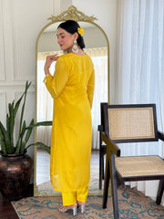 RADHA YELLOW COLOURED  WOMEN'S VISCOSE CHINNON  KURTA WITH PANT DUPATTA  SET