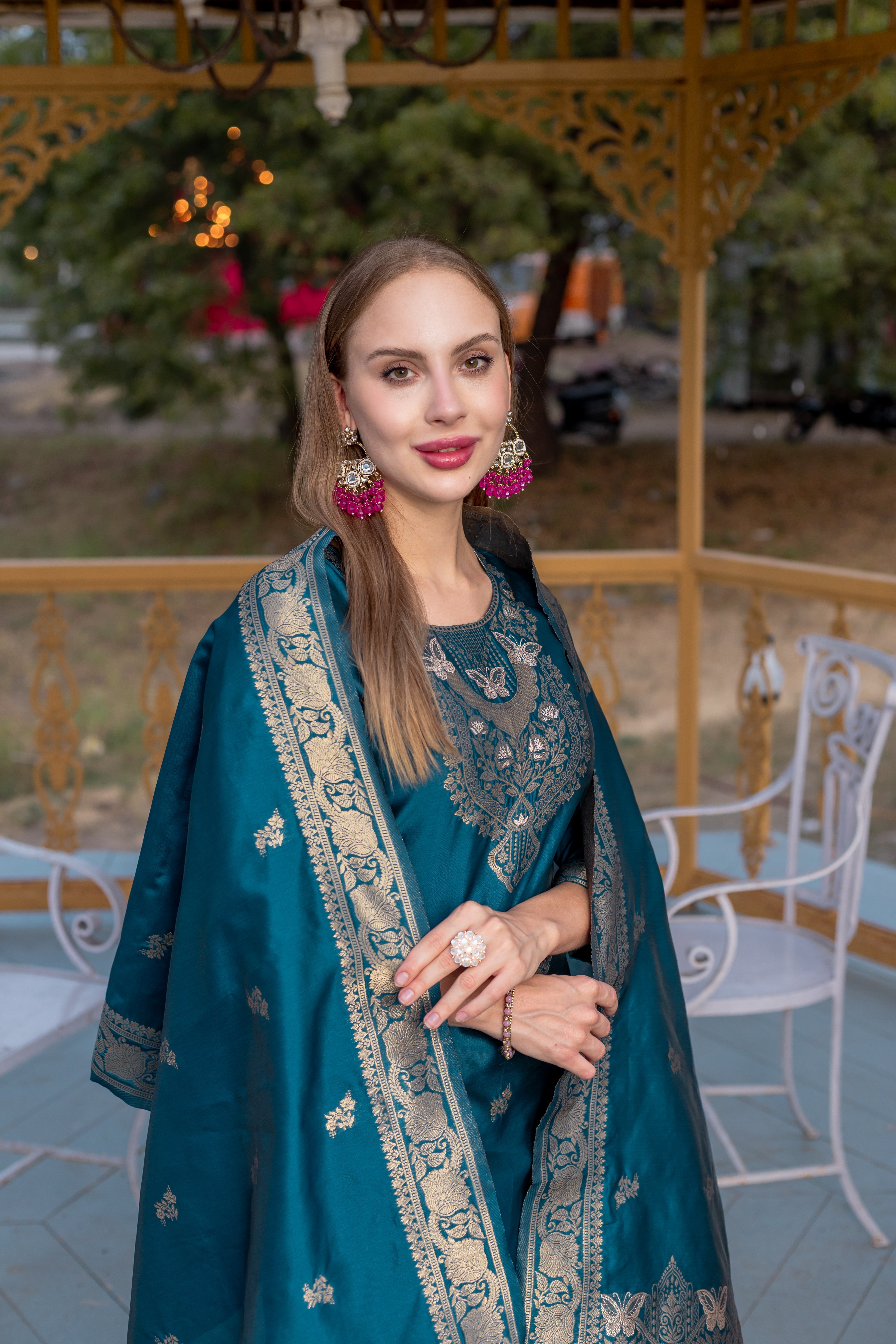 TEAL  COLOURED TREDITIONAL WEAR KURTA SET