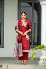 MAROON  COLOURED WOMEN'S POLYSTER  KURTA WITH  DUPATTA SET