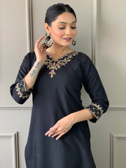 BLACK  COLOURED  WOMEN'S VISCOSE CHANDERI  EMBROIDERED  KURTA WITH PANT DUPATTA SET