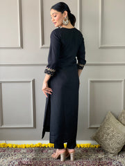BLACK  COLOURED  WOMEN'S VISCOSE CHANDERI  EMBROIDERED  KURTA WITH PANT DUPATTA SET