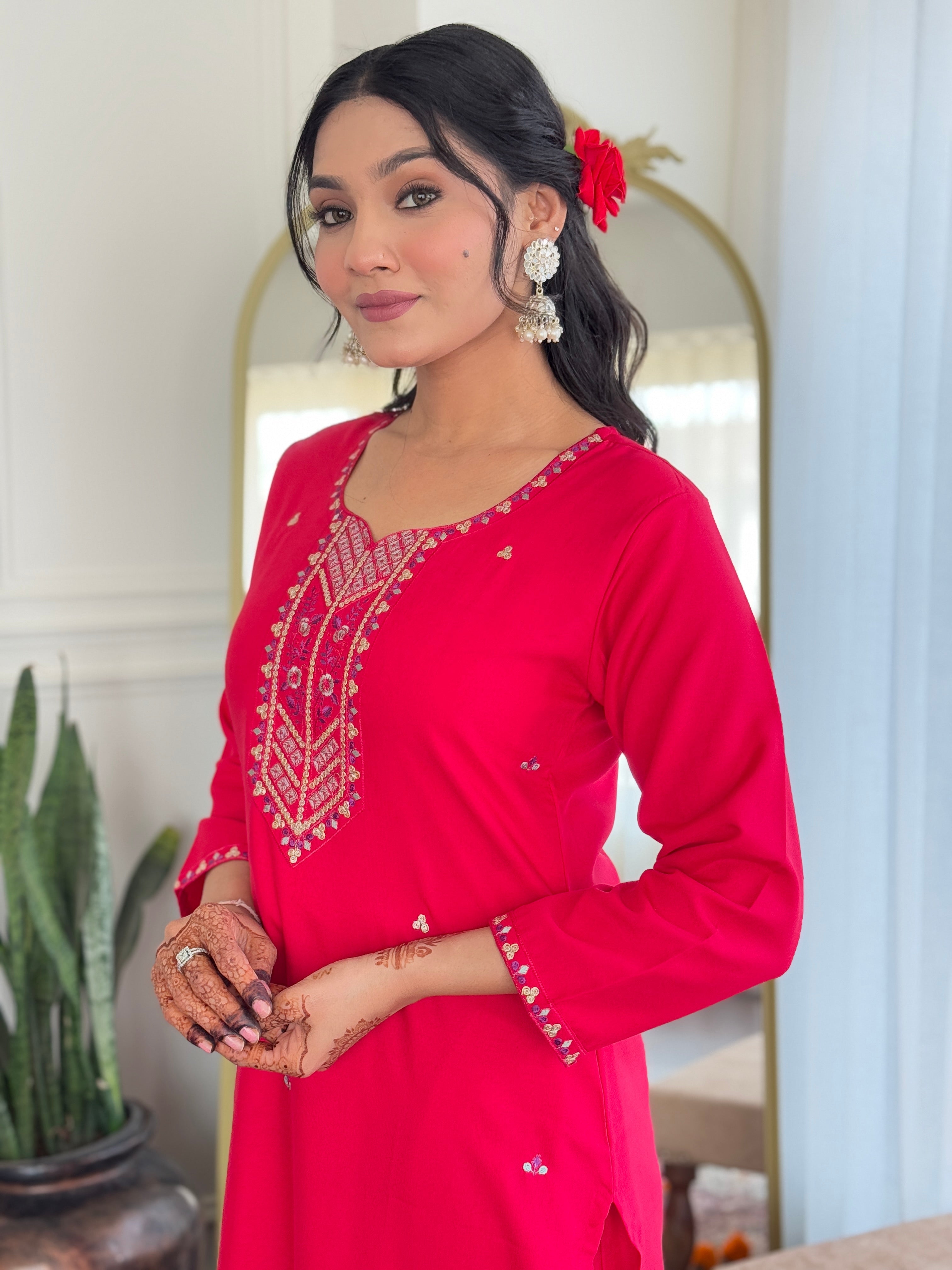 PINK  COLOURED WOMEN  EMBROIDERY WORK KURTA SET