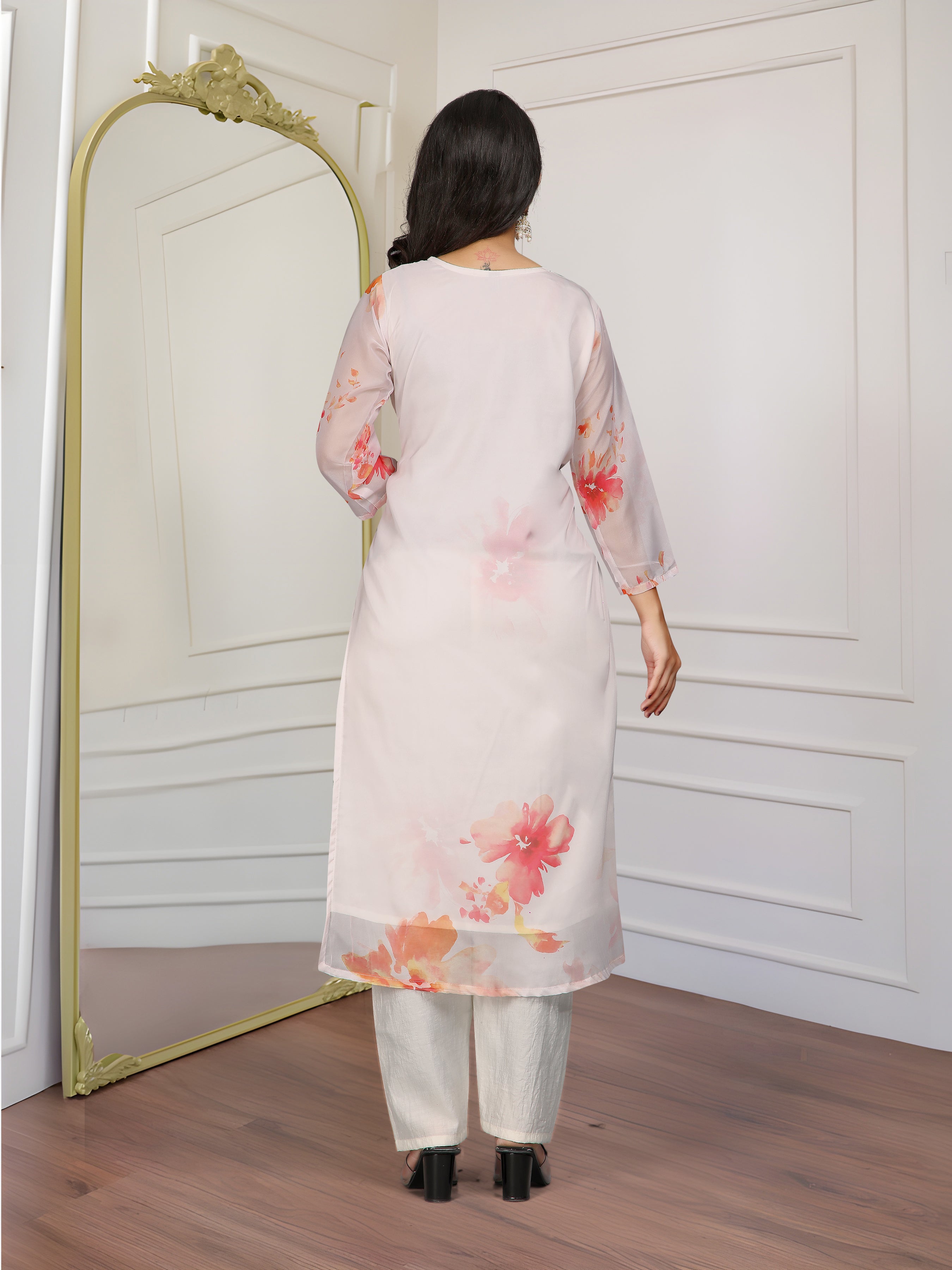 HARLIN WHITE  COLOURED WOMEN'S  EMBROIDERY  KURTA SET