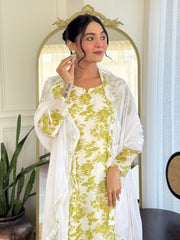 GREEN  COLOURED  WOMEN'S GEORGETTE  KURTA  WITH PANT DUPATTA  SET
