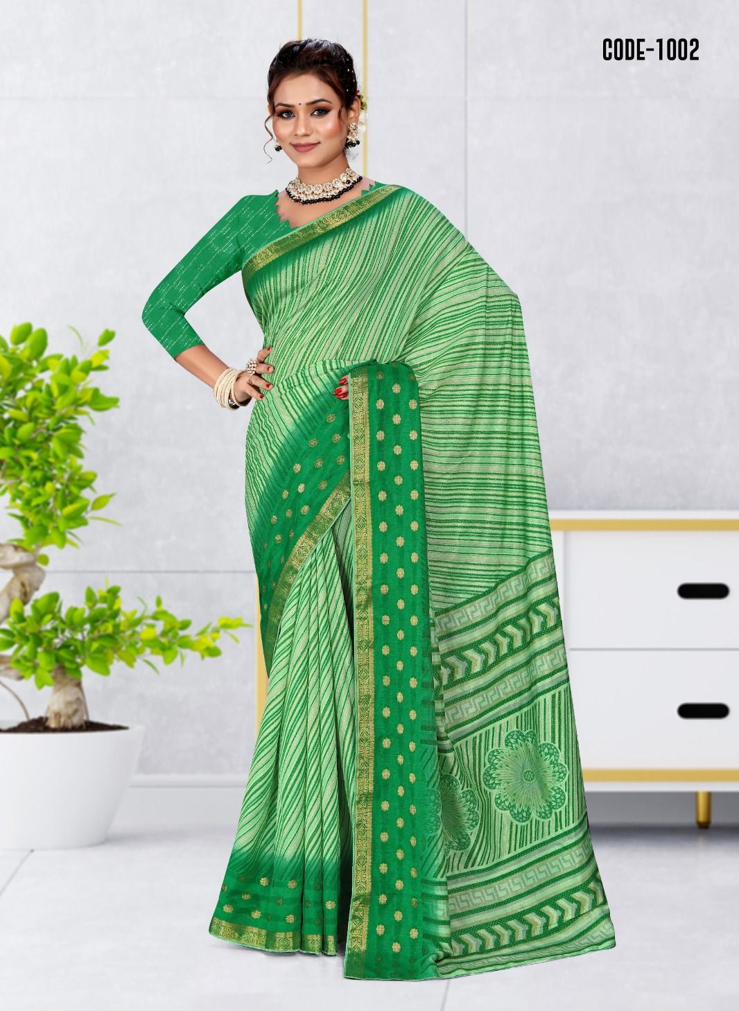 Strip Print Jacquard border Dola Silk saree with blouse for women