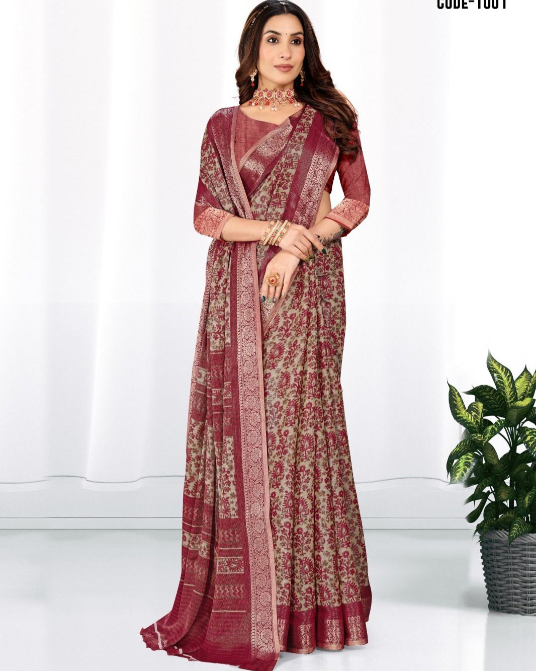 Zari weaves Jacquard border Moda zari silk saree with blouse for women