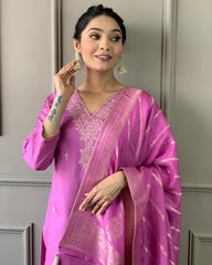 JENA LIGHT PINK  COLOURED  WOMEN'S VISCOSE CHANDERI KURTA WITH PANT DUPATTA  SET