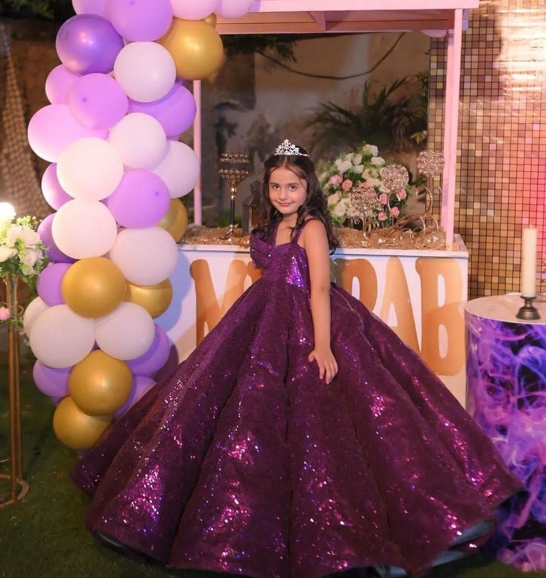 KIDS GOWN