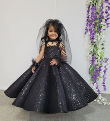 KIDS GOWN