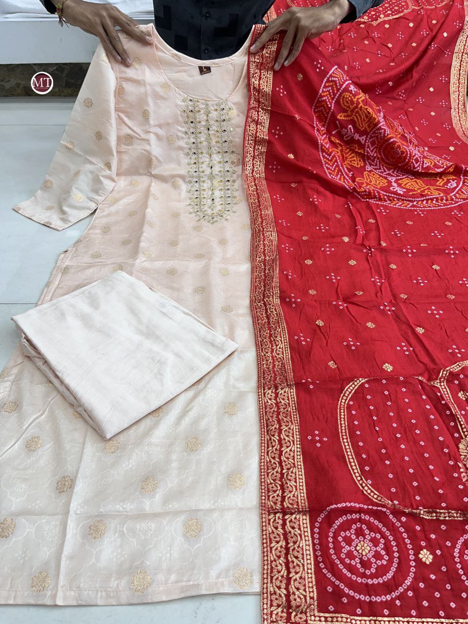 Kurti pent Duppta sets