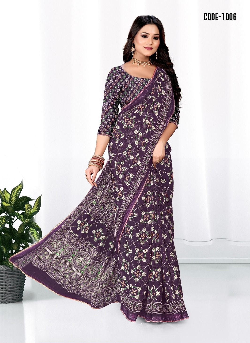 Georgette Woven Zari border saree with blouse for women